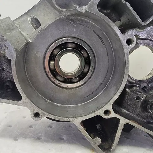1993 1993-1994 Honda CR125R Engine Crankcase Right Honda CR125R SEE DESC