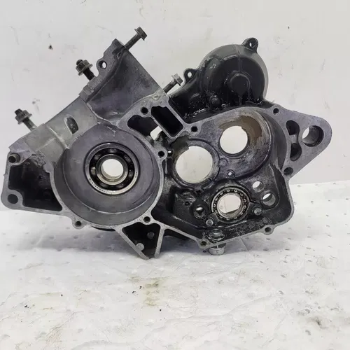 1993 1993-1994 Honda CR125R Engine Crankcase Right Honda CR125R SEE DESC