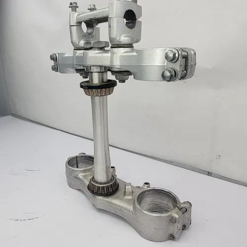2004 04-05 Kawasaki KX250F 04-06 Suzuki RMZ250 Triple Tree Stem Triple Clamp OEM