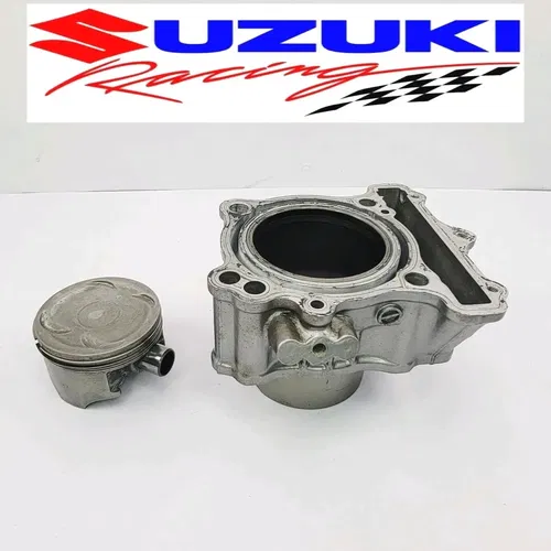 2001 99-02 Suzuki SV650 SV 650 Rear Cylinder And Piston 81mm 11220-20F20-0F0
