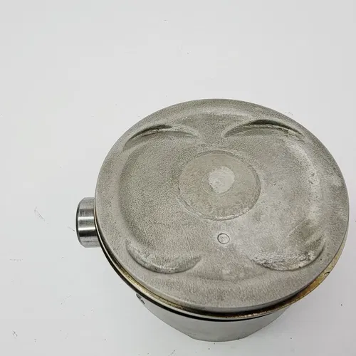 2001 99-02 Suzuki SV650 SV 650 Rear Cylinder And Piston 81mm 11220-20F20-0F0