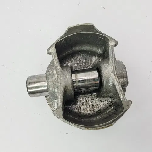 2001 99-02 Suzuki SV650 SV 650 Rear Cylinder And Piston 81mm 11220-20F20-0F0