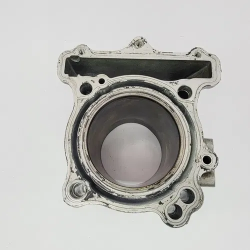 2001 99-02 Suzuki SV650 SV 650 Rear Cylinder And Piston 81mm 11220-20F20-0F0