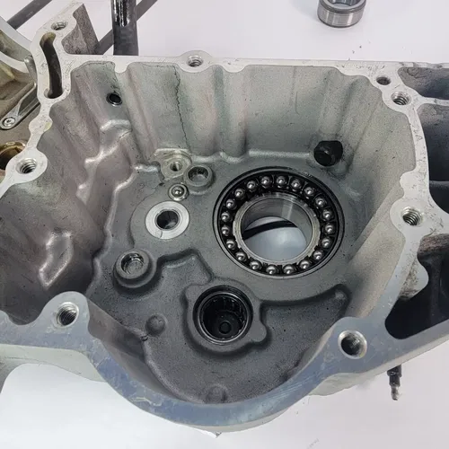 2006-2020 Harley Davidson Sportster 883 Right Engine Motor Crankcase Crank Case