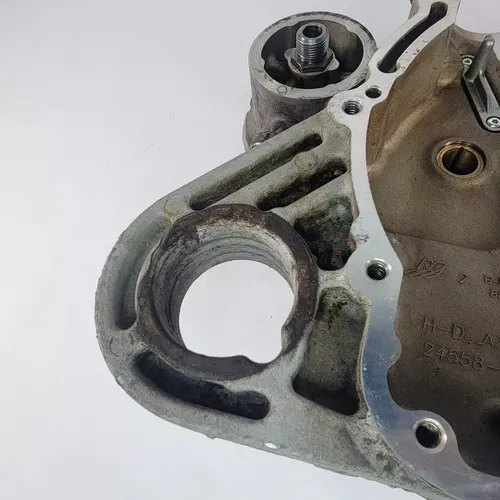 2006-2020 Harley Davidson Sportster 883 Right Engine Motor Crankcase Crank Case