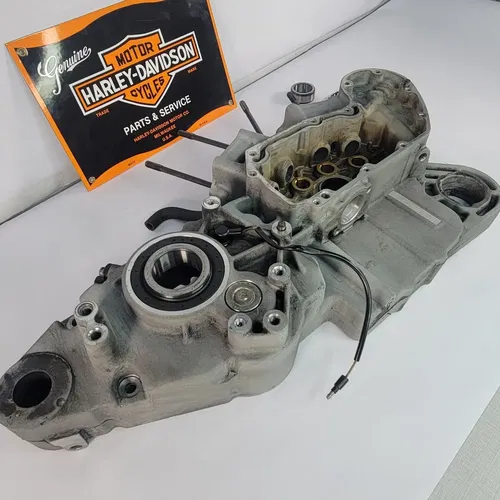 2006-2020 Harley Davidson Sportster 883 Right Engine Motor Crankcase Crank Case