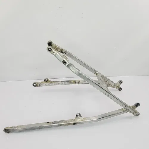 2005 04-06 Suzuki RMZ250 Rear Sub Frame Back SUBFRAME Seat Rail K3216-00087 OEM