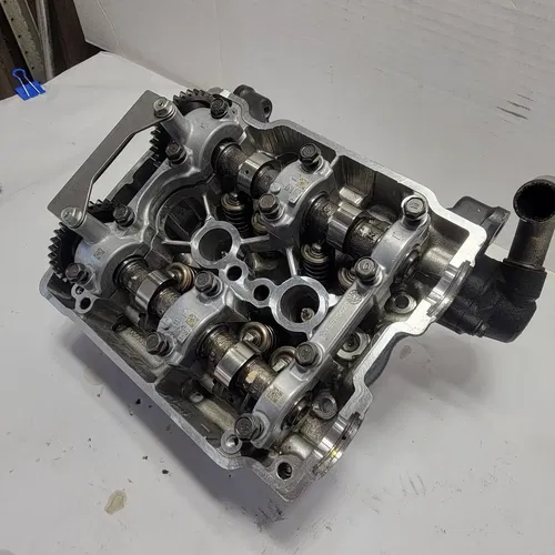 2015 2013-2017Honda CBR500R CBR 500R Cylinder Head Cams Valves Head Cover Assbly