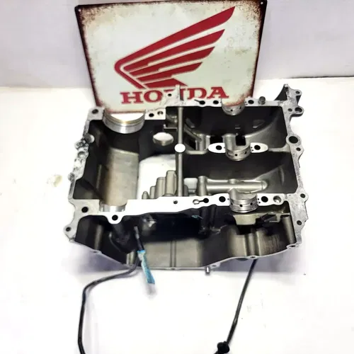 2015 2013-2018 Honda CBR500R  Cbr 500 Engine Crank Case Lower Crankcase Lower