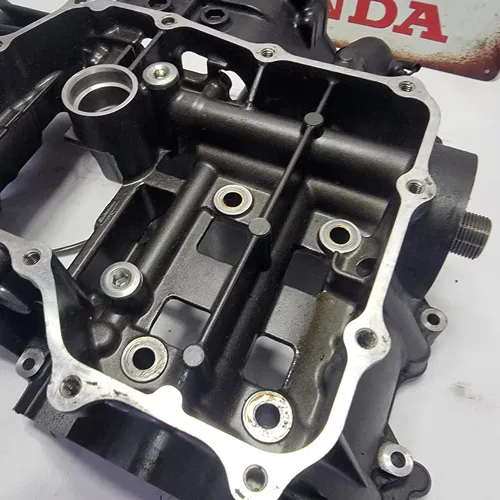 2015 2013-2018 Honda CBR500R  Cbr 500 Engine Crank Case Lower Crankcase Lower