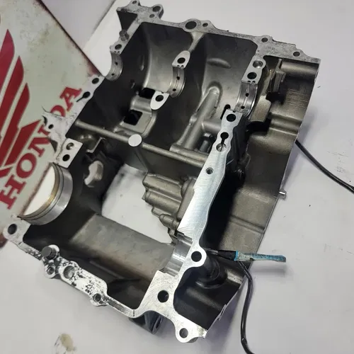 2015 2013-2018 Honda CBR500R  Cbr 500 Engine Crank Case Lower Crankcase Lower