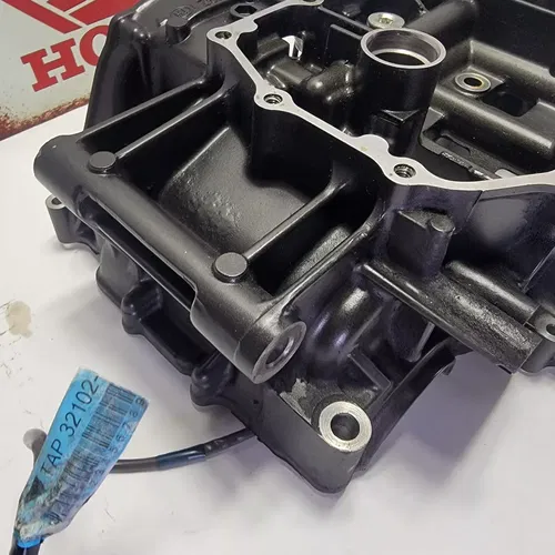 2015 2013-2018 Honda CBR500R  Cbr 500 Engine Crank Case Lower Crankcase Lower