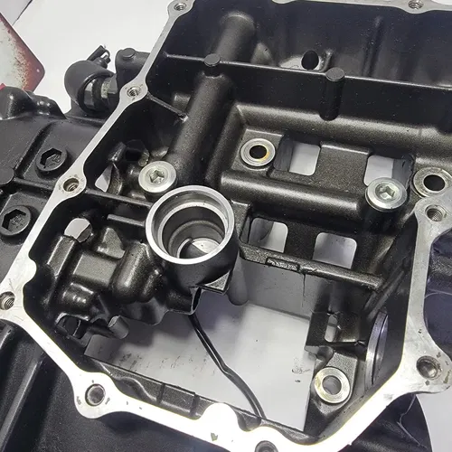 2015 2013-2018 Honda CBR500R  Cbr 500 Engine Crank Case Lower Crankcase Lower