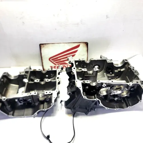 2015 2013-2018 Honda CBR500R Engine Crank Case Set Upper And Lower Crankcase OEM
