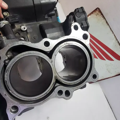 2015 2013-2018 Honda CBR500R Engine Crank Case Set Upper And Lower Crankcase OEM
