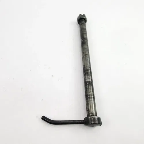 1981 1980-1981 Yamaha IT175 IT 175 Front Wheel Axle Pivot Bolt OEM