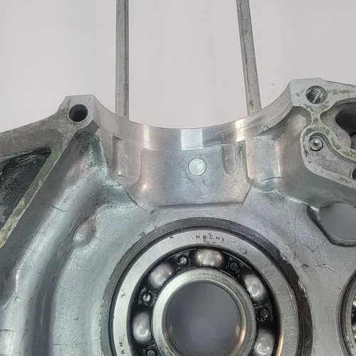 1998 1993-2002 Honda XR200R XR200 XR 200 Right Engine Crankcase Crank Case OEM