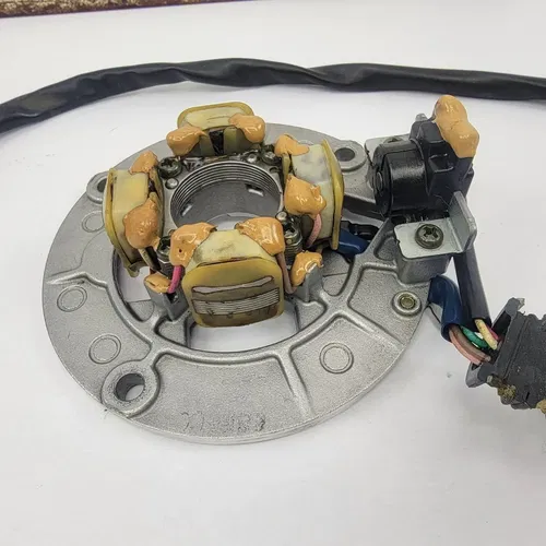 2002-2005 YAMAHA YZ250F YZ450F YZ 250 YZ 450 Stator Generator Alternator OEM
