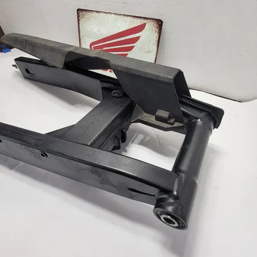 2015 2013-2018  HONDA CBR500R Swingarm With Chain Adjusters Rear Suspension Arm