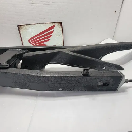 2015 2013-2018  HONDA CBR500R Swingarm With Chain Adjusters Rear Suspension Arm