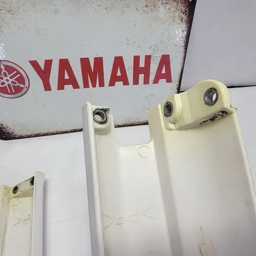 2004 2003-2004 Yamaha YZ450F YZ 250 Front Fork Guard Lower Guards Suspension