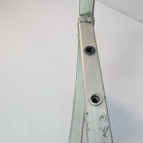 1997 1996-1999 Suzuki GSXR 750 Rear Subframe Front Sub Frame  41200-33E20 OEM