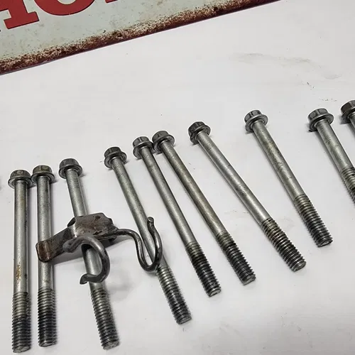 2004 HONDA CRF250R CRANKCASE BOLT SET CRF 250R Honda Models
