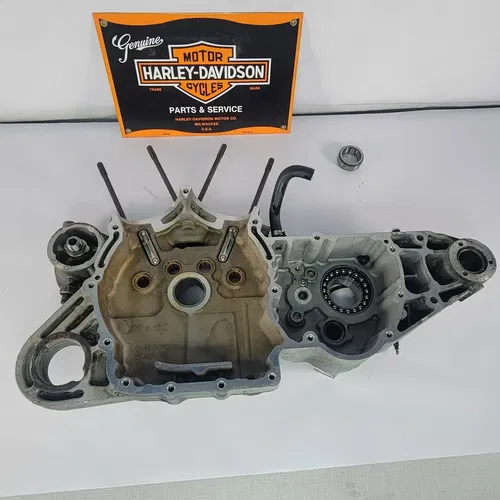 2006-2020 Harley Davidson Sportster 883 Right Engine Motor Crankcase Crank Case