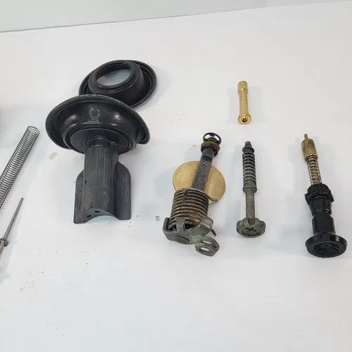 1993 1993-1999 SUZUKI DR350SE Mikuni Carburetor Internal Parts 13200-14EP1