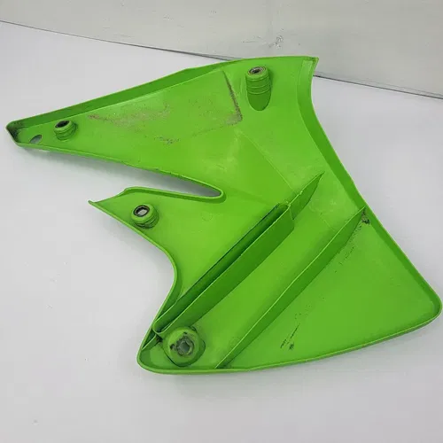 2004 2004-2005 Kawasaki KX250F KX 250F Left Side Radiator Shroud Tank Cover OEM