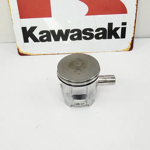 2000 1998-2004 Kawasaki KX250 Piston Engine Piston And Rings B 13001-0013 66.35m