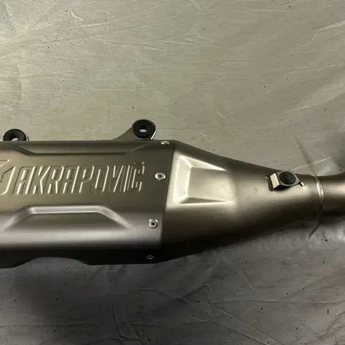 Escape Akrapovic Slip-on Line 350cc/ 2019-2022 - RS-Shop