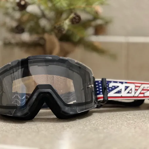2020 Magnetic Goggles