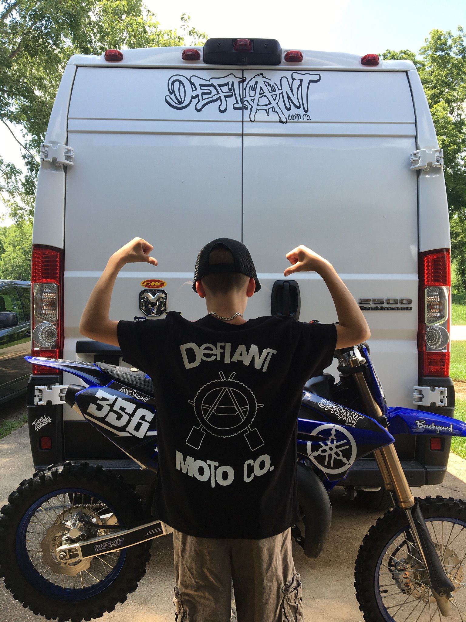 DefiantMotoCo653