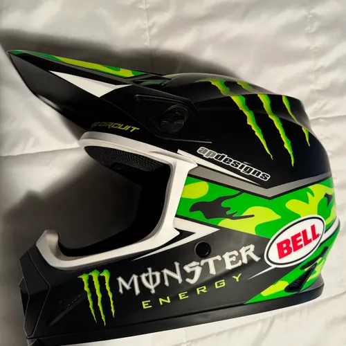Bell MX-9 Monster Pro Circuit 
