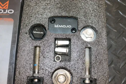 2017 KTM 450SXF Mojo Bling Kit Black 250SXF 350SXF Axle Blocks 2016-2020