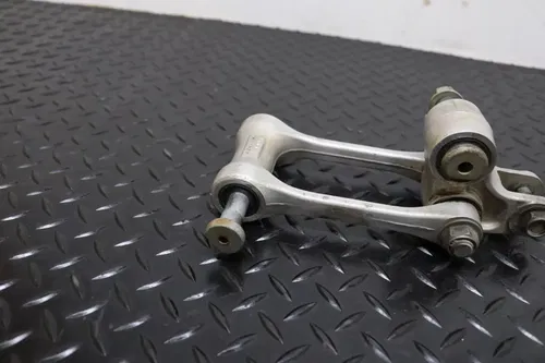 2020 Yamaha YZ450F Shock Linkage Dogbone Knuckle Suspension YZ450F 2018-2022 OEM