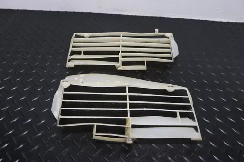 2020 Yamaha YZ450F Radiator Louvers Fins Guards Plastic YZ 450F 2018-2022 OEM
