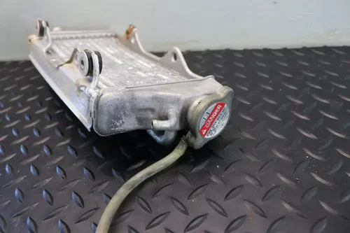 2002 Honda CR125R Fill Side Radiator Cap Cooling Right OEM CR 125R 02-2004