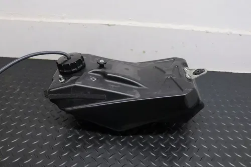 2019 Yamaha YZ450F Gas Tank Fuel Cell Plastic YZ 450F 2018-2022 OEM