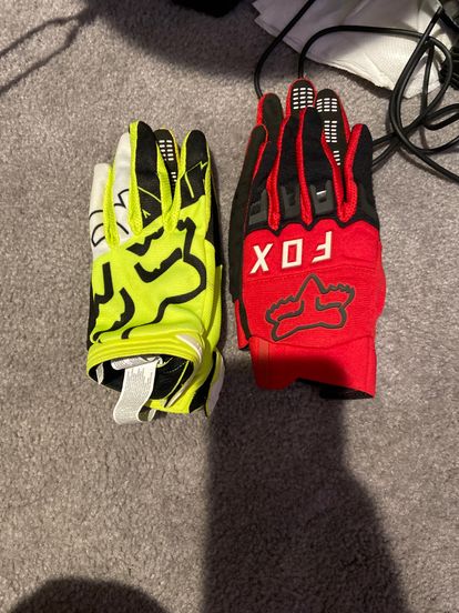 Fox Racing Gloves - Size S