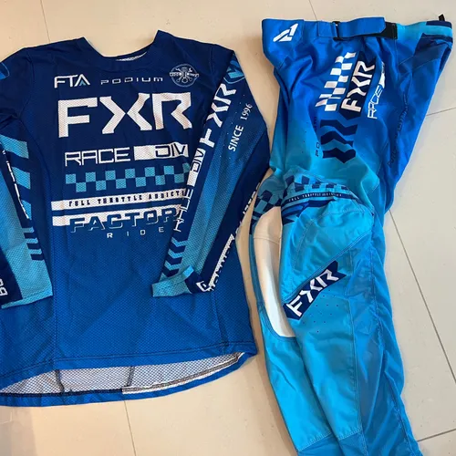FXR Gear Combo - Size Large - 34