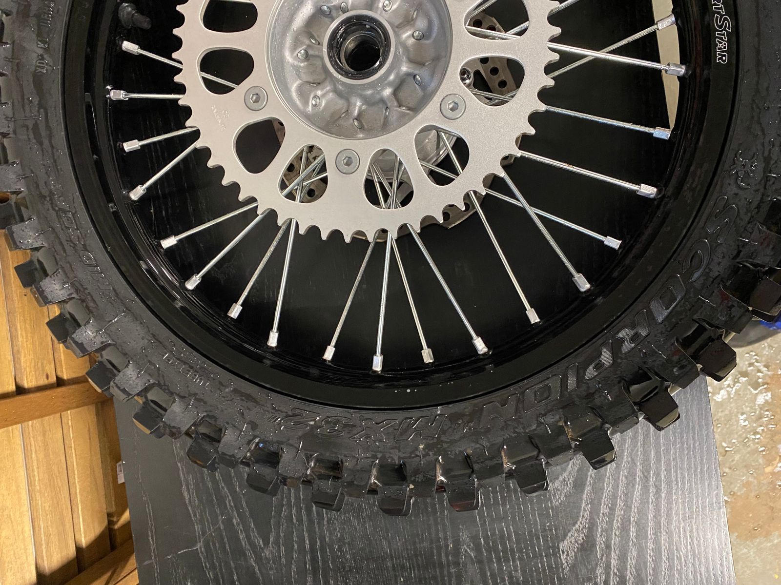 最新エルメス 2022 Honda CRF250R DID Wheel Set パーツ