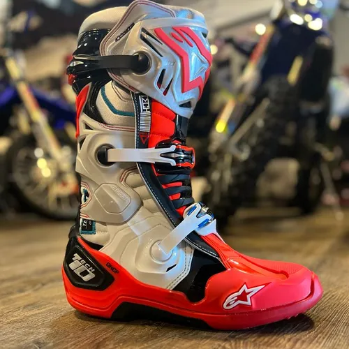 ALPINESTARS TECH 10 LE VISION 23 BOOTS 