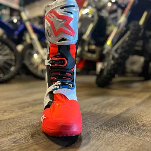 ALPINESTARS TECH 10 LE VISION 23 BOOTS 