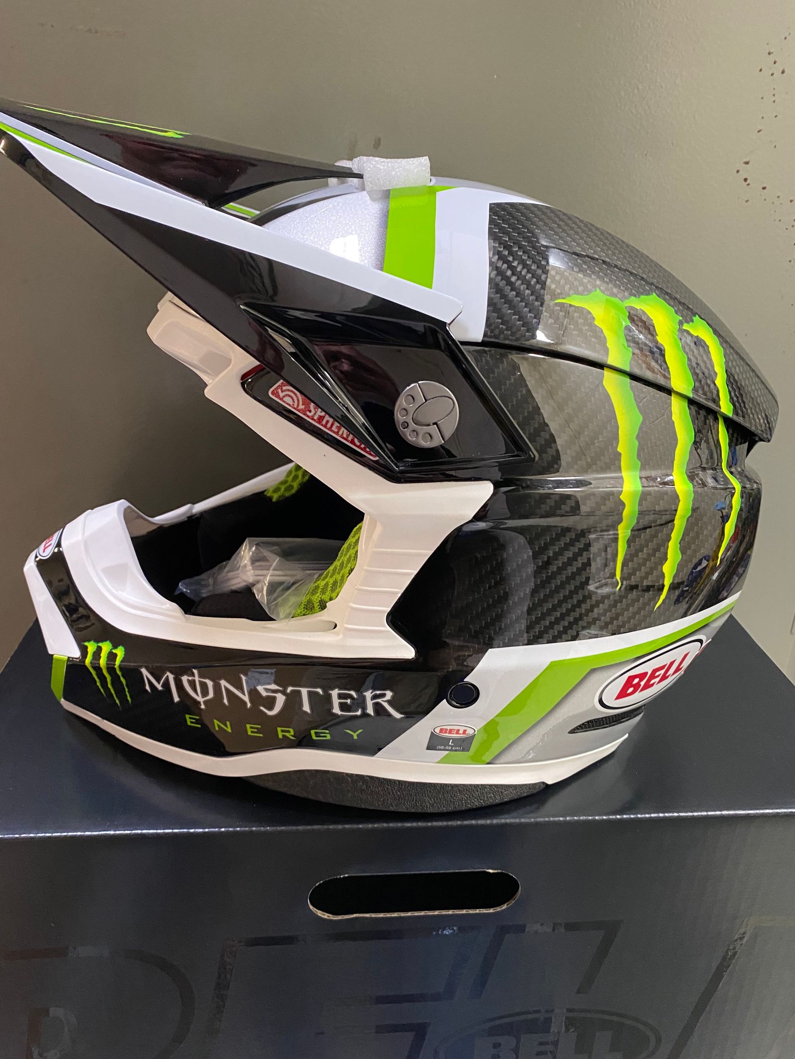 Bell motorcycle helmet dealers near me on sale
