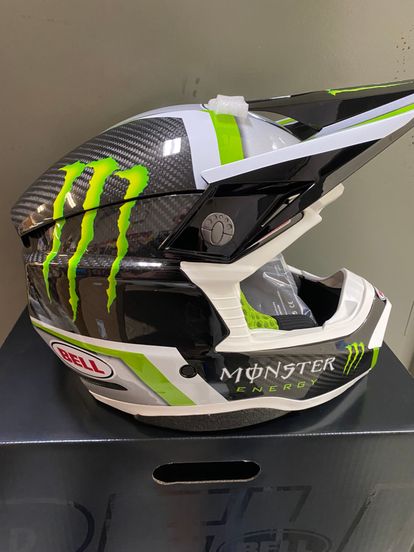 Bell Moto 10 Pro Circuit Monster Edition