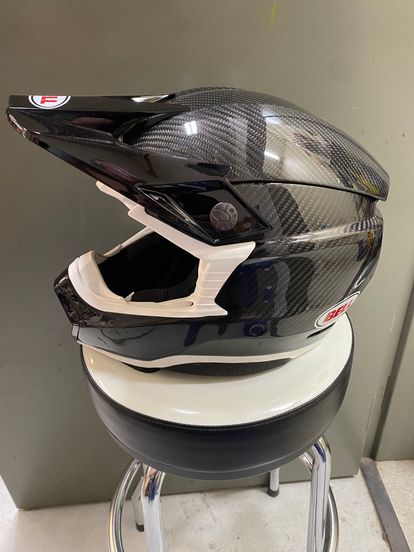 Bell Moto 10 Gloss Black Carbon White Helmet Small