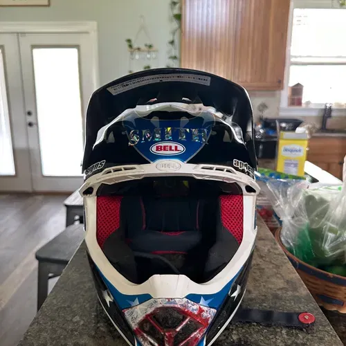 bell moto 9 mips