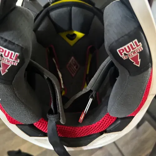 bell moto 9 mips